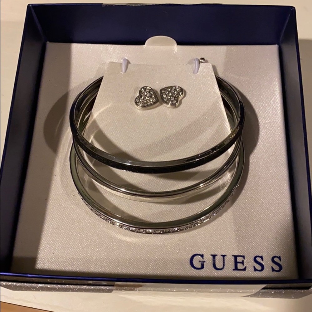 Guess set